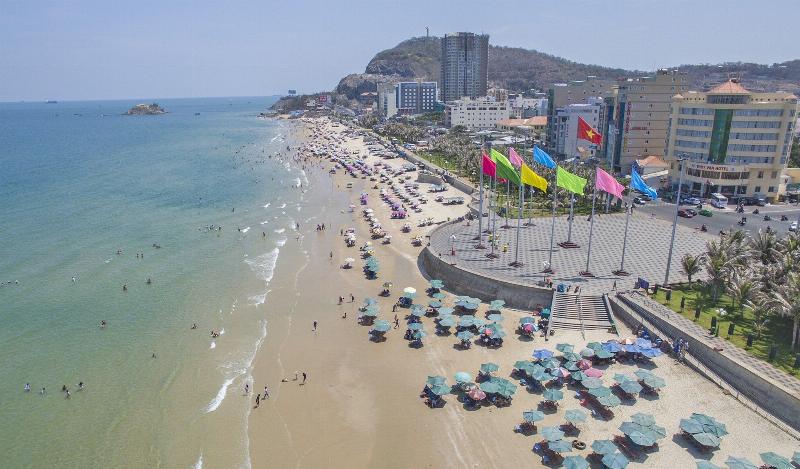 bãi-sau-vũng-tàu-buổi-sáng-trong-lành