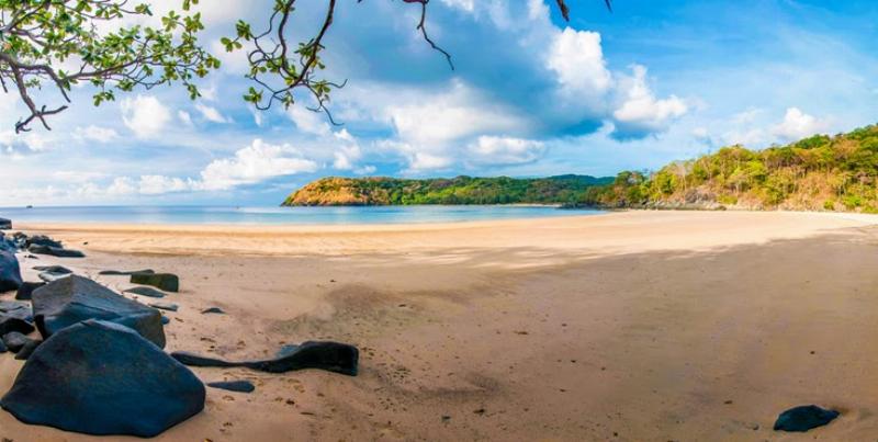 Côn Đảo biển xanh cát trắng nắng vàng