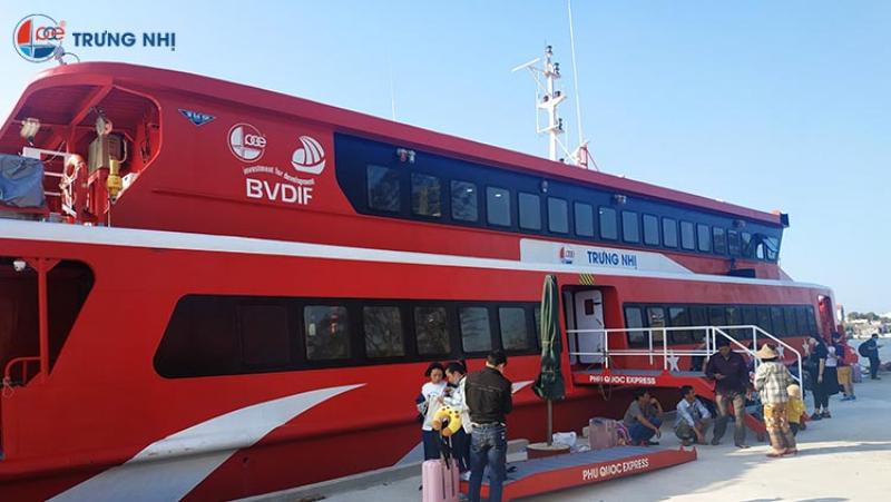 anh con dao ve dem tu tren cao