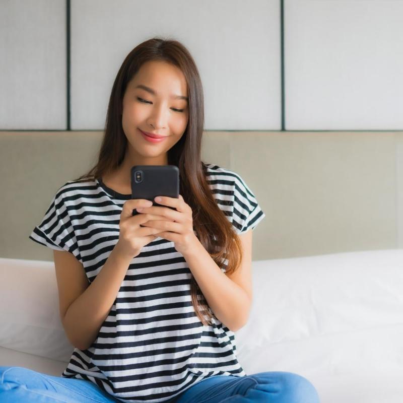 dat-ve-tau-canh-ngam-online-qua-dien-thoai-thong-minh