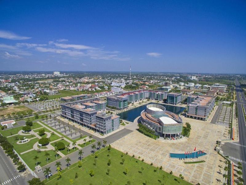 Hải đăng Vũng Tàu sừng sững trong chuyến đi một ngày