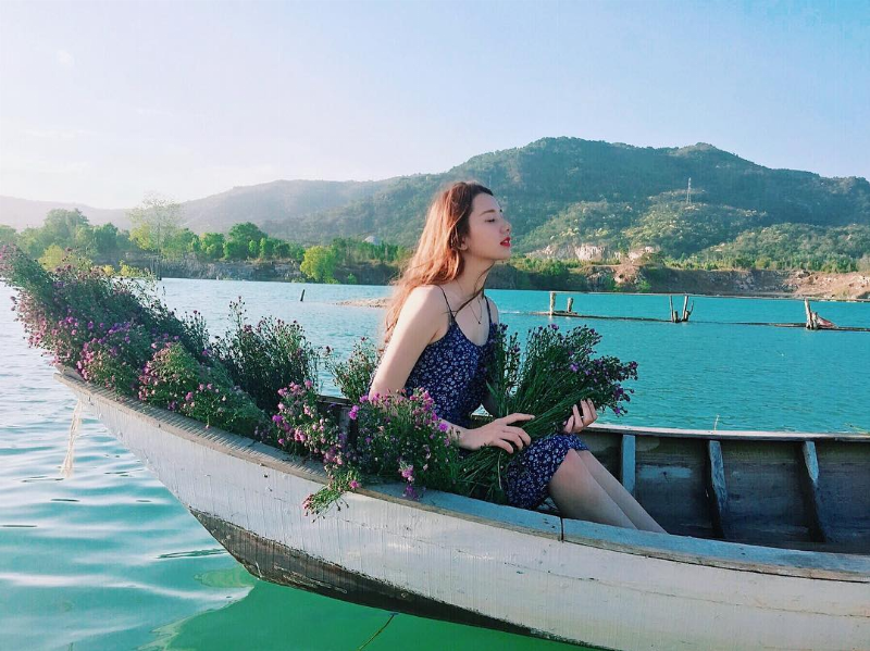 Limousine Hải Vân dừng tại Tượng Chúa Kito Vua Vũng Tàu