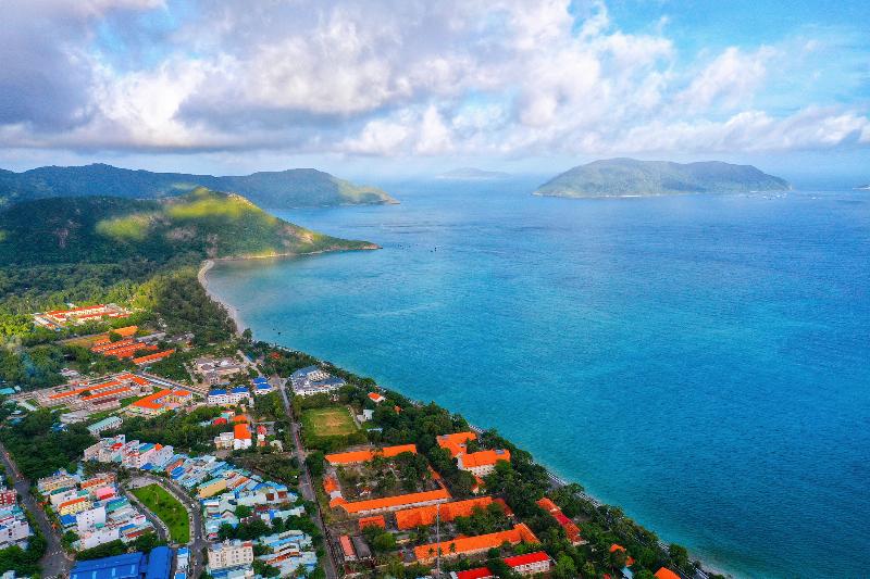san bay con dao nhin tu tren cao hinh anh tu tren cao