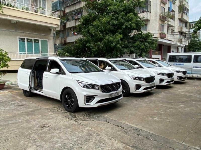 So sánh giá và tiện nghi giữa limousine và taxi truyền thống tại Vũng Tàu